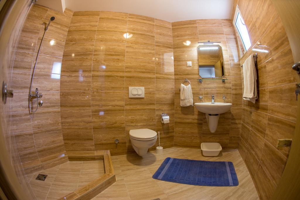Apartments & Studios Tomanovic Будва Екстер'єр фото
